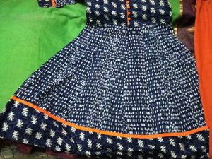 GentlyUsed Blue &amp; White Printed AnarkaliKurti+Chud