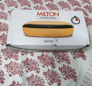 Milton Swiftron Electric heated lunch Box