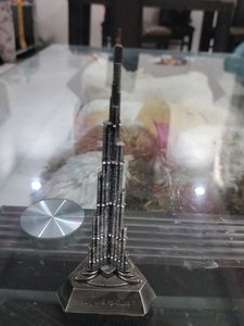 Burj Khalifa Showpiece Souvenir