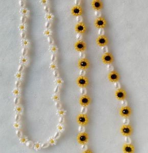 Sunflower Beaded Necklace &amp; Earring Set