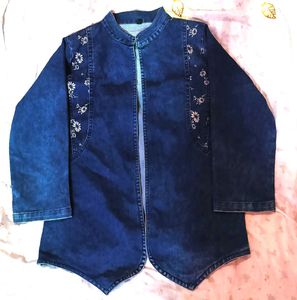 🎀 Denim Jacket With Floral Design 🎀
