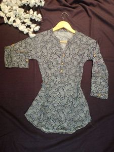 Black and White Paisley Print Shirt, Size-XS