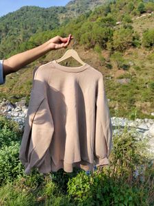 Beige Top With Loose Fit Sleeves