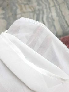 🐩Chic White Off-Shoulder Top