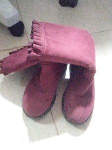 Kids Solid Snow Boots In Velvet Maroon.