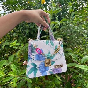 Women’s Ravishing Classic Floral Sling Bag