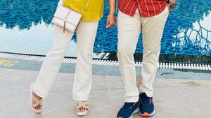 Stylish offwhite trouser