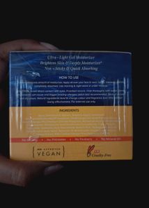 Aqualogica Glow+ Hydra Gel Moisturizer