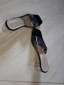 Stylish Black Color Sandal