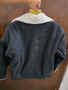 denim jacket with fur