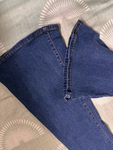 Flared High-Waisted bootcut jeans