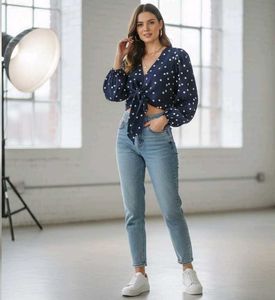 Polka Dot Tie-Front Top💟