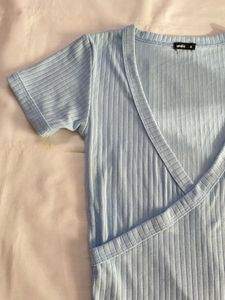 2 Trendy Tops💙