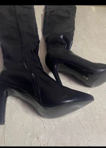 Blavk Boots