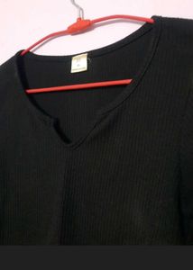 SSS Black Long Sleeve Crop Top