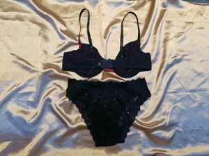 🇳🇿💫🎀Red &amp; Black Lingerie Set