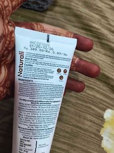 1 time used naturally face scrub with rice 🍚