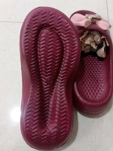 Cute Bow Detail Slides
