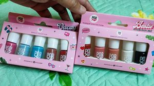 10 Nail Polish ➕One Remover 🆓🥳🎉