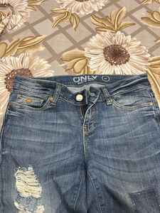 ONLY Distressed Jeans