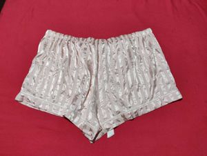 Women Shorts Size 44/46