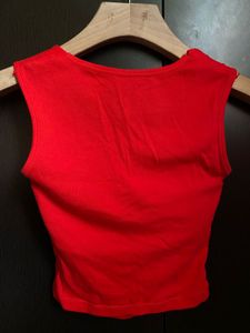 💋🍷 Red Ruched Crop Top