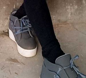 High Sole Shoes For Women🩶
