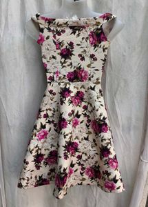 8412. Floral Off-Shoulder Fit &amp; Flare Dress