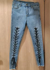 Criscros Cut Skinny Jeans