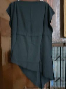 Black Asymmetric Hem Top