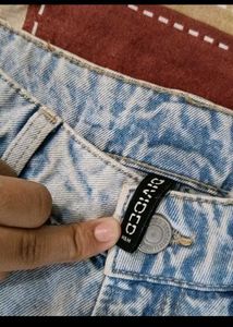 Ripped Wide-Leg Jeans