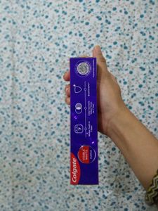 NEW COLGATE VISIBLE WHITE PURPLE TOOTHPASTE