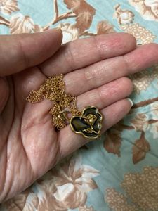 Rose Pendant Necklace