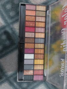 COLOR STUDIO KARITE EYESHADOW PALETTE