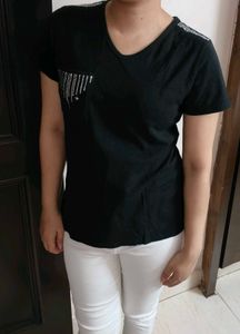 Clizy Women Black Cotton Embellished Casual Tshirt