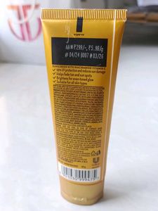 Ponds Sun Miracle Suscreen