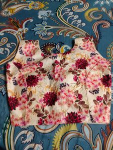 Sleevless Stitch Blouse