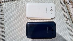2 Samsung Mobiles Sell