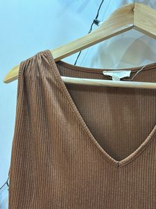 Brown Flowy One Piece 💗