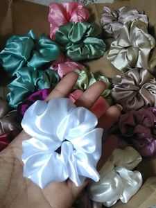 (Silky Scrunchie pack of 10 )