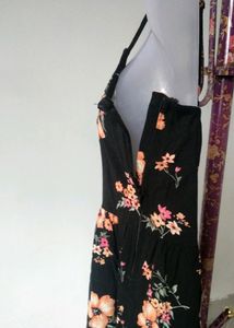 H&amp;M Black Floral Sleeves Dress