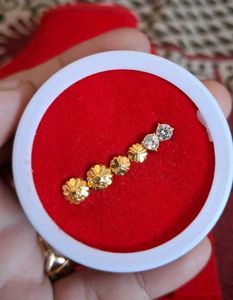 Stud Earrings Gold