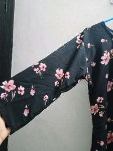 Women Floral Printed Kurti