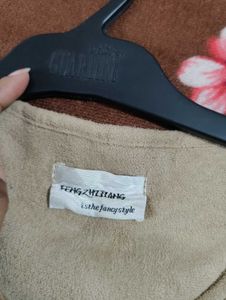 Fuzzy Fleece Vest - Stylish &amp; Warm