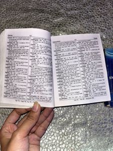 Concise &amp; Precise English-Hindi Dictionaries
