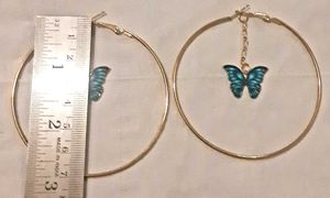 Golden Round Earrings With Hanging Butterflies