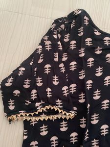 Black Print Top