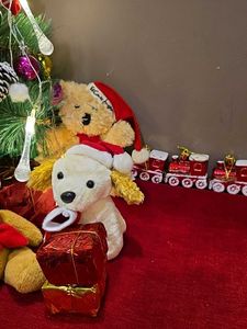 Festive Christmas Tree Decor