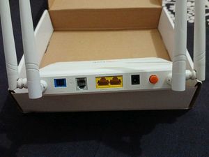 Syrotech Fibernet GPON WiFi Router