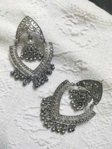 Jhumkas